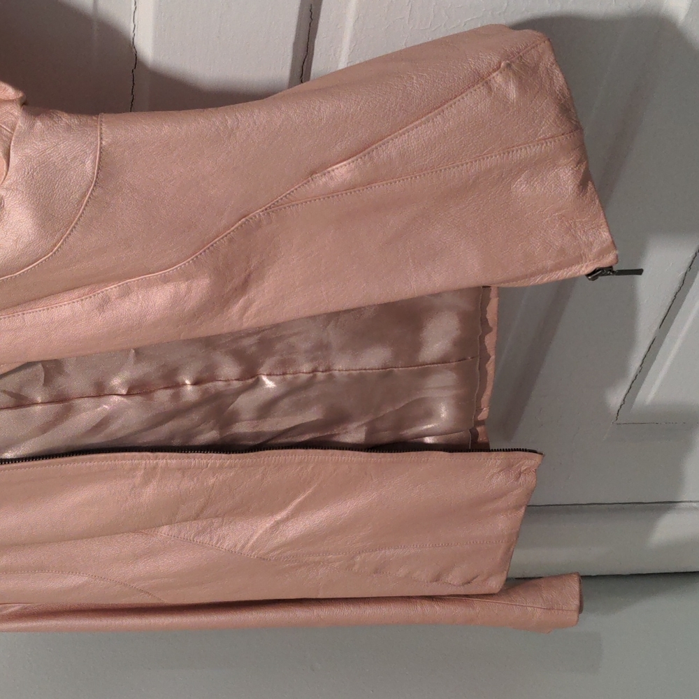 Leather jacket - Picture 3 of 4
